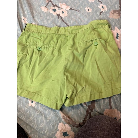6 FOR $15 Joe fresh size 4 green shorts - Picture 3 of 3